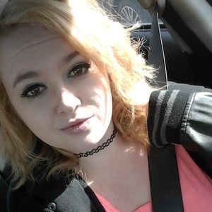 Meet your Posher, Brenna